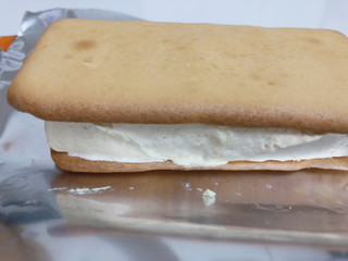 「セブンプレミアム チーズケーキサンド 袋1個」のクチコミ画像 by gggさん