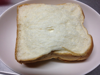 「麦パン工房 天然酵母食パン 袋1個」のクチコミ画像 by めーぐーさん