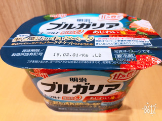 「明治 ブルガリアヨーグルト 脂肪0 あじわい苺 カップ180g」のクチコミ画像 by なしなしなしなしさん