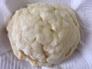 「第一パン ホワイトチョコメロンパン 袋1個」のクチコミ画像 by SANAさん
