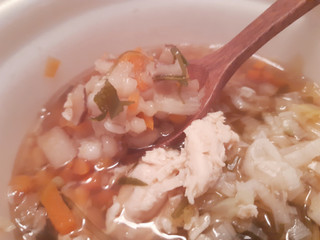 「ローソン NL 鶏ささみと6種野菜のもち麦スープ」のクチコミ画像 by MAA しばらく不在さん