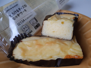 「ローソン とろけるチーズのモッチケーキ」のクチコミ画像 by MAA しばらく不在さん