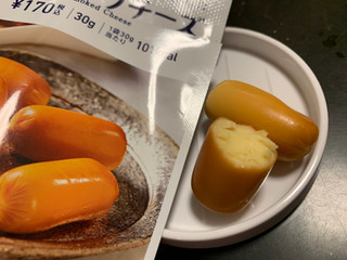 「ローソン セレクト スモークチーズ 袋30g」のクチコミ画像 by SweetSilさん