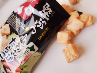 「亀田製菓 堅ぶつ 山わさびたらこ味 袋55g」のクチコミ画像 by MAA しばらく不在さん