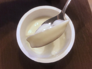 「毎日牛乳 まるでクリームチーズのようなヨーグルト プレーン カップ90g」のクチコミ画像 by やにゃさん