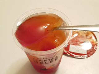 「雪印メグミルク カクテルジュレ カシスオレンジ風味 カップ170g」のクチコミ画像 by MAA しばらく不在さん