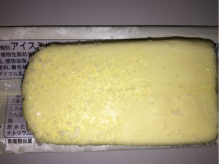 「セイコーマート 北海道産のチーズを使ったクリーミーなチーズアイス」のクチコミ画像 by 好物は栗さん