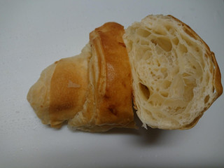 「神戸屋 チーズクロワッサン 袋4個」のクチコミ画像 by レビュアーさん