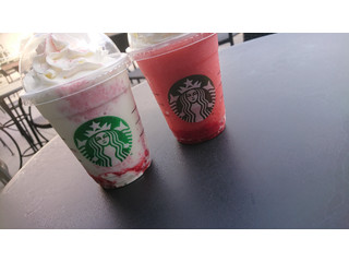 「スターバックス ＃STRAWBERRYVERYMUCHFRAPPUCCINO＿＿WHITE」のクチコミ画像 by akito0126さん