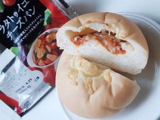 「Pasco ラタトゥイユチーズパン 袋1個」のクチコミ画像 by MAA しばらく不在さん