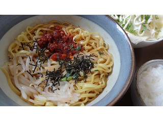 「キンレイ なべやき屋キンレイ お水がいらない ラーメン横綱監修 辛まぜそば」のクチコミ画像 by sorateriさん