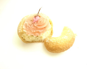 「JACK IN THE DONUTS お米と桜餡のドーナツ」のクチコミ画像 by いちごみるうさん