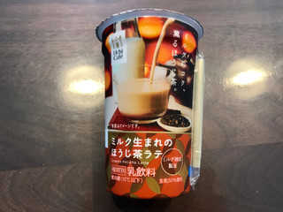 「ローソン Uchi Cafe’ SWEETS ミルク生まれのほうじ茶ラテ 200ml」のクチコミ画像 by やにゃさん