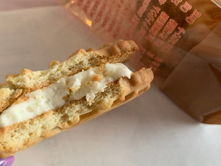 「キタノ商事 メープルリーフクリームクッキー 袋3個」のクチコミ画像 by SweetSilさん
