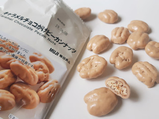 「無印良品 キャラメルチョコがけピーカンナッツ 袋48g」のクチコミ画像 by MAA しばらく不在さん