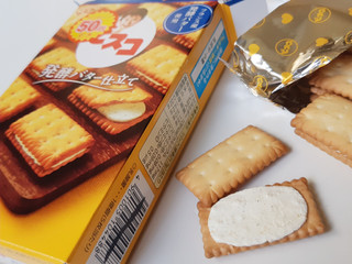 「グリコ ビスコ 発酵バター仕立て 箱5枚×3」のクチコミ画像 by MAA しばらく不在さん