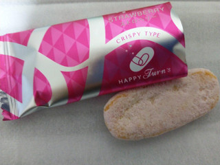 「亀田製菓 HAPPY Turn’s クリスピータイプ ストロベリー 箱10個」のクチコミ画像 by タヌキとキツネさん
