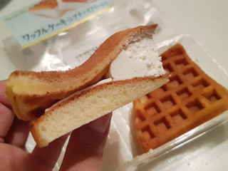 「ヤマザキ ワッフルケーキ レアチーズクリーム 袋2個」のクチコミ画像 by MAA しばらく不在さん