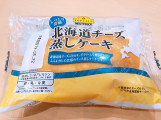 「トップバリュ ベストプライス しっとり食感 北海道チーズ蒸しケーキ 袋1個」のクチコミ画像 by なしなしなしなしさん