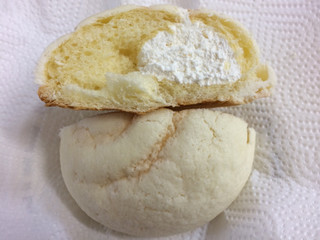 「ヤマザキ バニラホイップメロンパン 袋1個」のクチコミ画像 by SANAさん