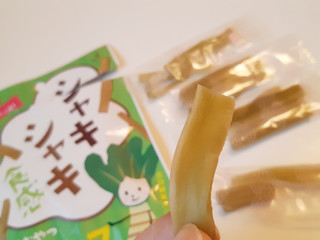 「なとり 野菜おやつ 茎レタス 梅しそ味 袋16g」のクチコミ画像 by MAA しばらく不在さん