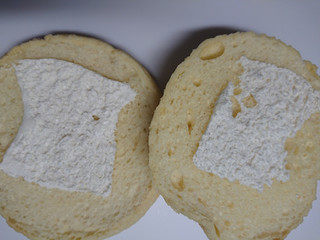 「フジパン 塩バターメロンパン 袋1個」のクチコミ画像 by レビュアーさん