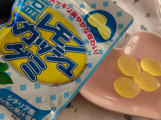 「不二家 塩レモンスカッシュグミ 袋40g」のクチコミ画像 by SweetSilさん