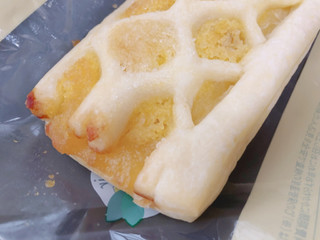「ローソン レモンケーキパイ」のクチコミ画像 by gggさん