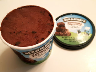 「BEN＆JERRY’S ミニカップ アイスクリーム チョコレートファッジブラウニー カップ120ml」のクチコミ画像 by MAA しばらく不在さん