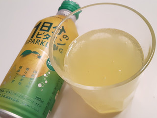 「伊藤園 1日分のビタミン SPARKLING 缶300ml」のクチコミ画像 by MAA しばらく不在さん