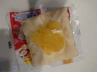 「ファミリーマート 冷やして食べるしゃきしゃきりんごのアップルパイ」のクチコミ画像 by ぺりちゃんさん