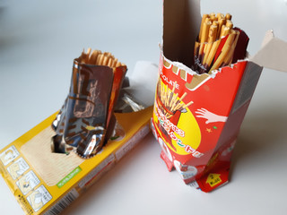 「グリコ ポッキー チョコレート 箱2袋」のクチコミ画像 by MAA しばらく不在さん