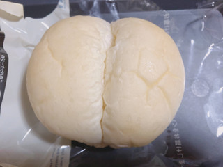 「セブン-イレブン 塩バニラクリームのパン」のクチコミ画像 by gggさん