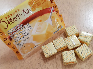 「チロル 5種のチーズのチロルチョコ 袋7個」のクチコミ画像 by MAA しばらく不在さん