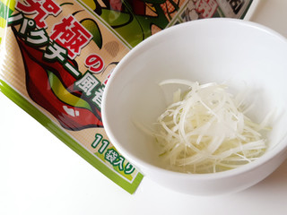 「谷貝食品工業 味源 パクチー風香味油 究極の一滴 袋2.0g×11」のクチコミ画像 by MAA しばらく不在さん