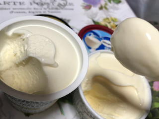 「セブンプレミアムゴールド 金のミルクアイス カップ125ml」のクチコミ画像 by レビュアーさん