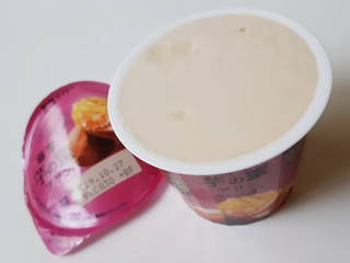 「メイトー 薩摩 芋の蜜プリン カップ105g」のクチコミ画像 by MAA しばらく不在さん