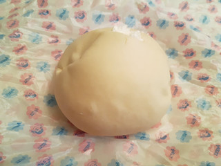 「デイリーヤマザキ デイリーホット 白いミルキークリームパン」のクチコミ画像 by MAA しばらく不在さん