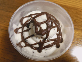 「セブン-イレブン クッキー＆クリームのミルクプリン」のクチコミ画像 by gggさん