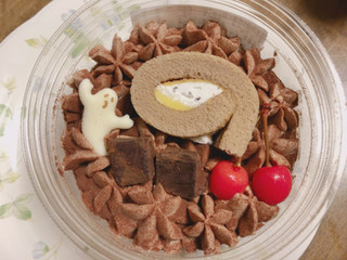 「セブン-イレブン ハロウィンパーティ☆チョコ＆クッキークリームパフェ」のクチコミ画像 by gggさん