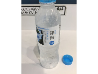 「ファミリーマート FamilyMart collection ファミマの天然水 新潟県津南 350ml」のクチコミ画像 by ビールが一番さん