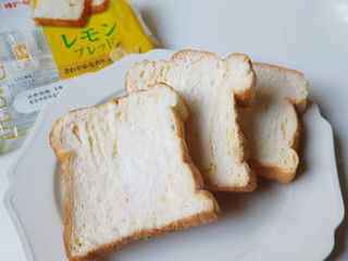 「神戸屋 レモンブレッド 袋3枚」のクチコミ画像 by MAA しばらく不在さん