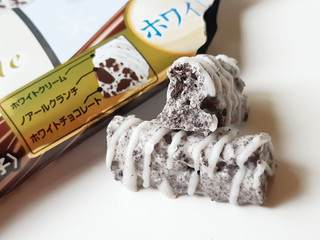 「YBC ノアール クランチチョコレートミニ ホワイト 袋32g」のクチコミ画像 by MAA しばらく不在さん
