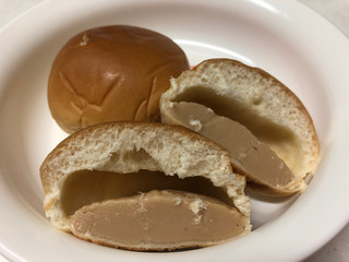 「ヤマザキ 薄皮ピーナッツパン 袋5個」のクチコミ画像 by sarienonさん