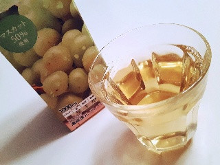 果汁100％ マスカットミックス