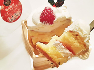 「セレクトスイーツ 苺の贅沢ショートケーキ パック1個」のクチコミ画像 by MAA しばらく不在さん