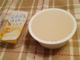 「徳島産業 ゴルゴンゾーラとはちみつミルク カップ115g」のクチコミ画像 by MAA しばらく不在さん