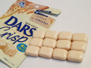 「森永製菓 DARS 白いダースクリスプ 袋40g」のクチコミ画像 by MAA しばらく不在さん