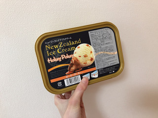 「アイガー ニュージーランドアイスクリーム エメラルドホーキーポーキー 800ml」のクチコミ画像 by ヘルシーさん