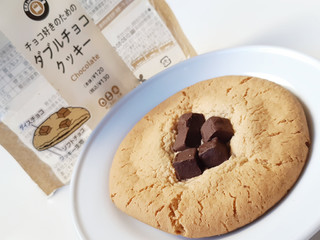 「ニューデイズ EKI na CAFE ダブルチョコクッキー」のクチコミ画像 by MAA しばらく不在さん